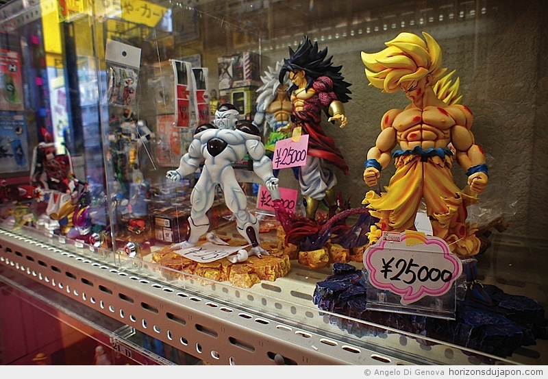 figurine manga osaka