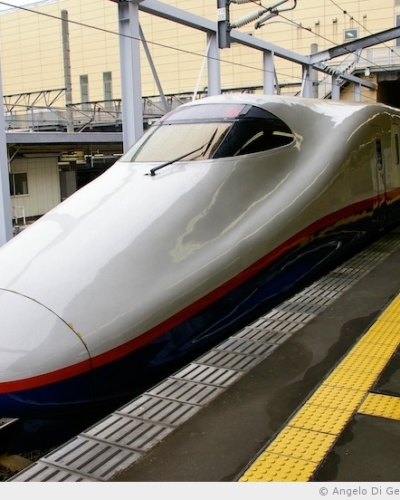 Le Shinkansen, train à grande vitesse japonais